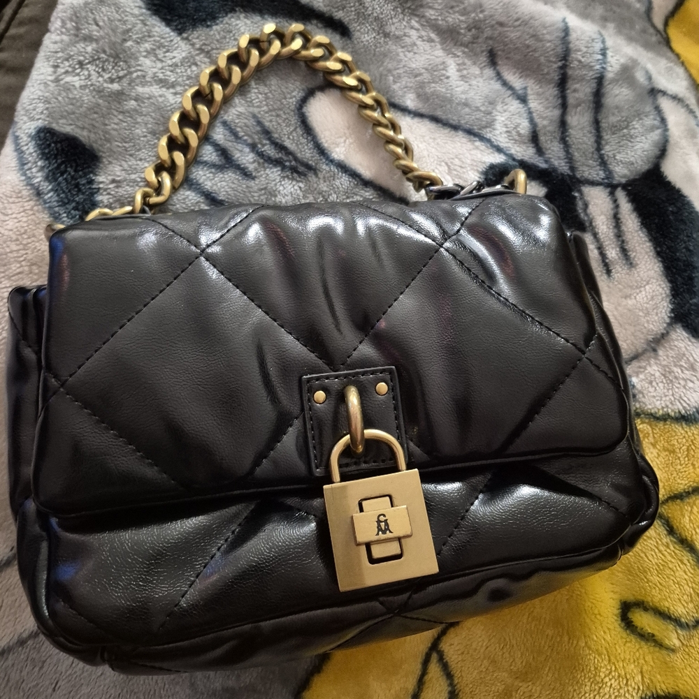 STEVE MADDEN QUILTED BAG